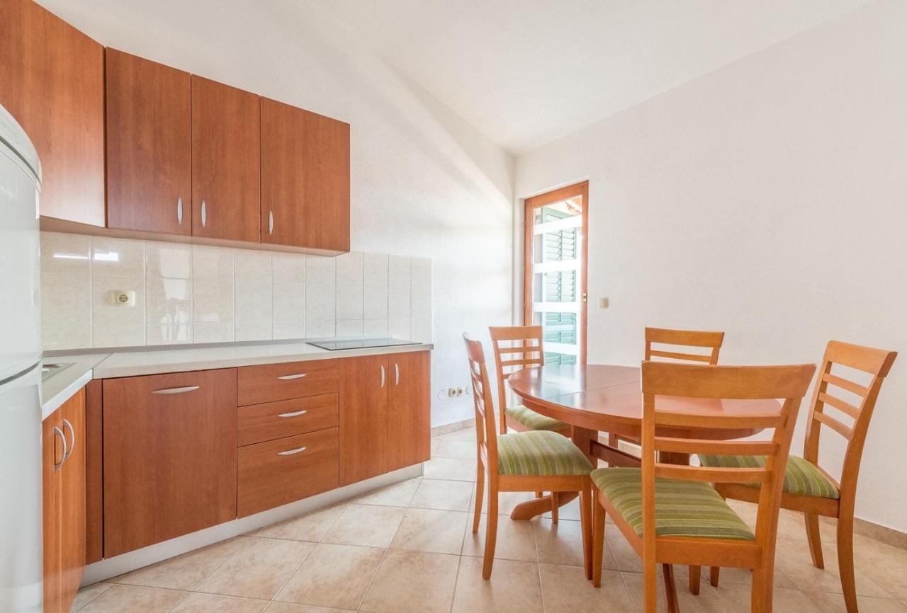 Apartments Ivana-Mira Okrug Gornji Exterior photo