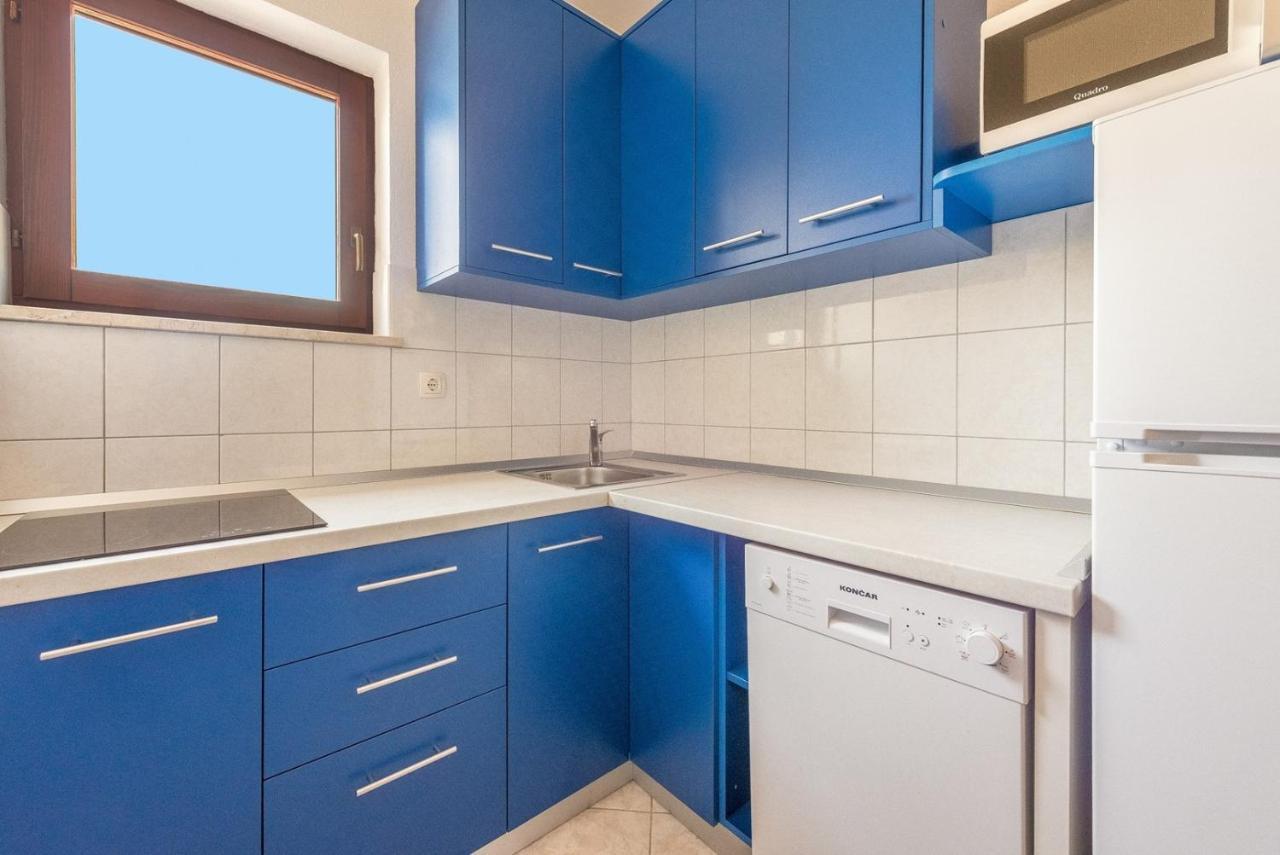 Apartments Ivana-Mira Okrug Gornji Exterior photo