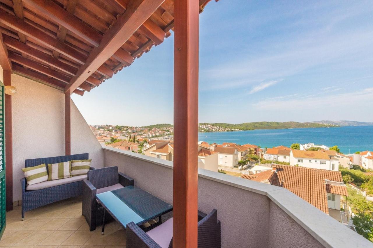 Apartments Ivana-Mira Okrug Gornji Exterior photo