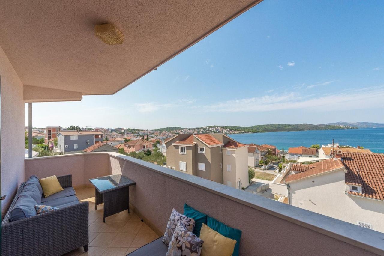 Apartments Ivana-Mira Okrug Gornji Exterior photo